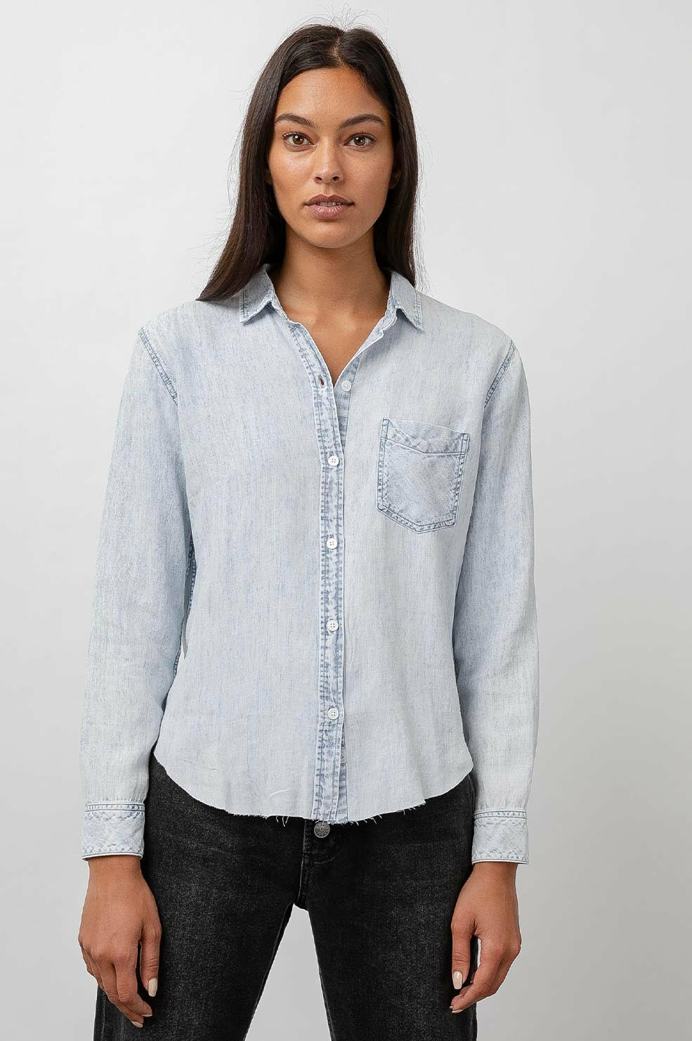 INGRID RAW HEM SHIRT - LIGHT ACID WASH| Rails online