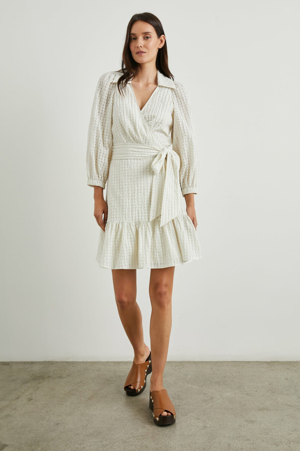 KIARA DRESS - IVORY SEERSUCKER| Rails outlet