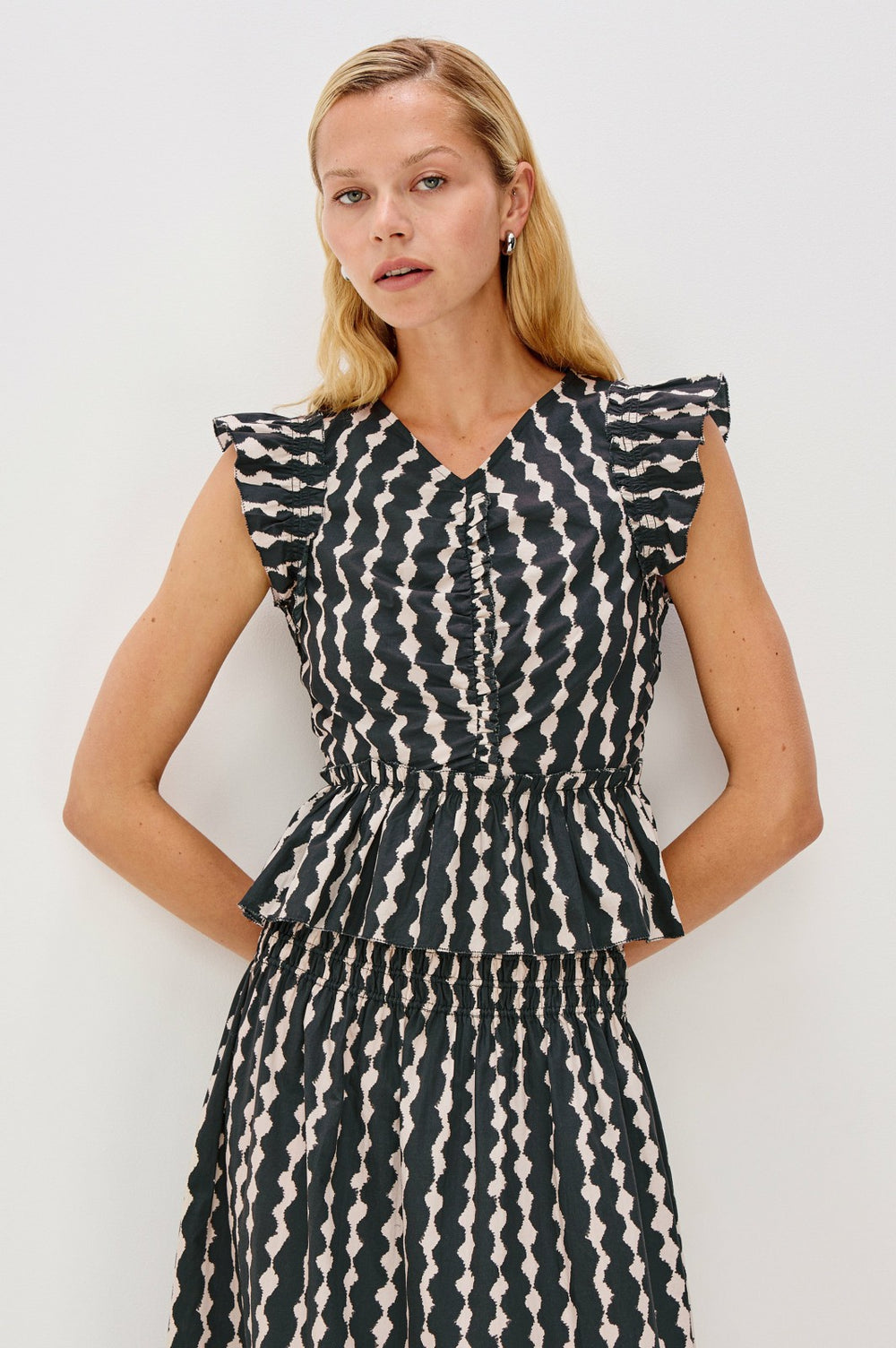 CALI TOP - PAINTED NOIR| Rails US