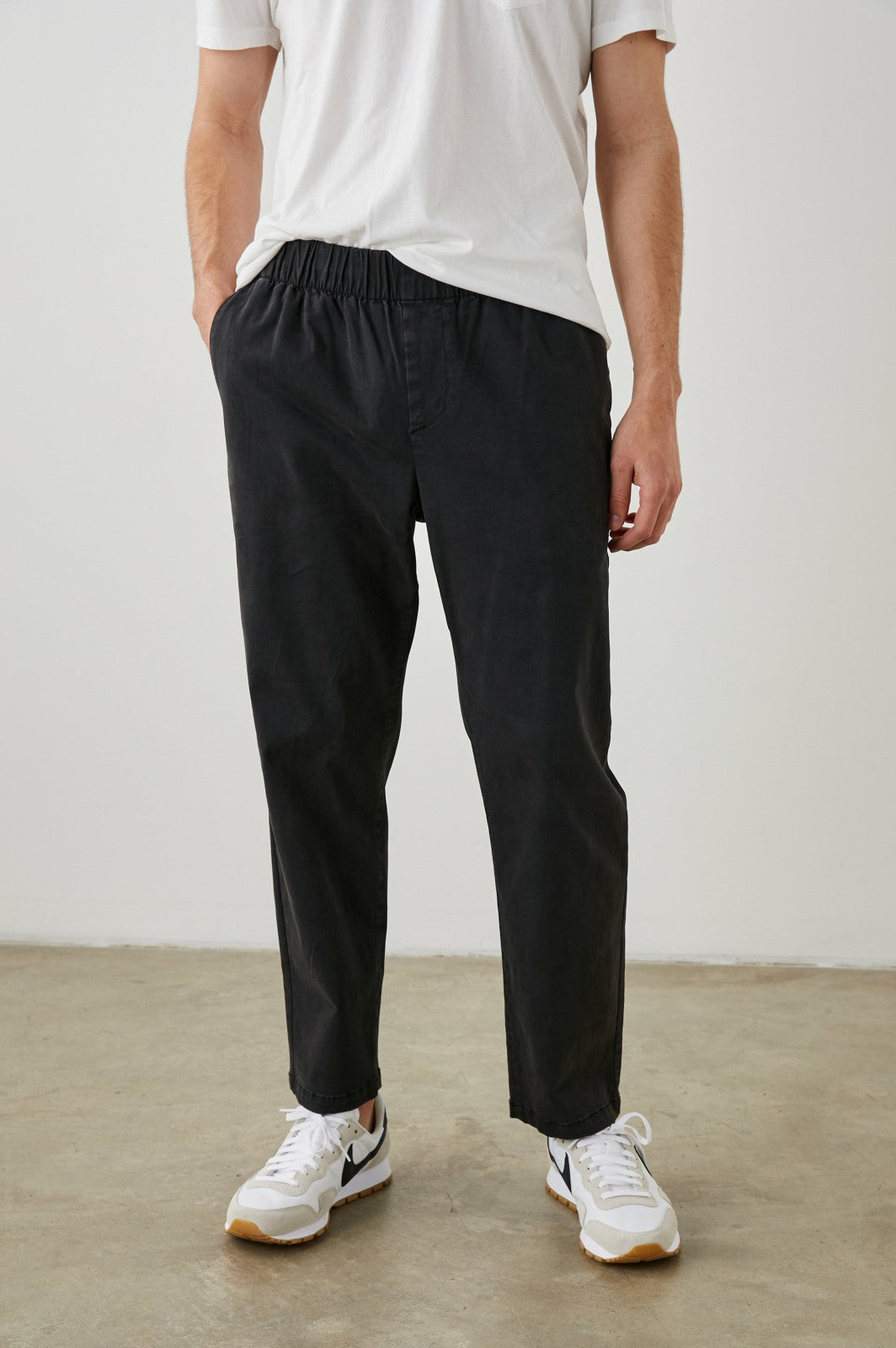 JULIAN PANT - WASHED BLACK| Rails near me