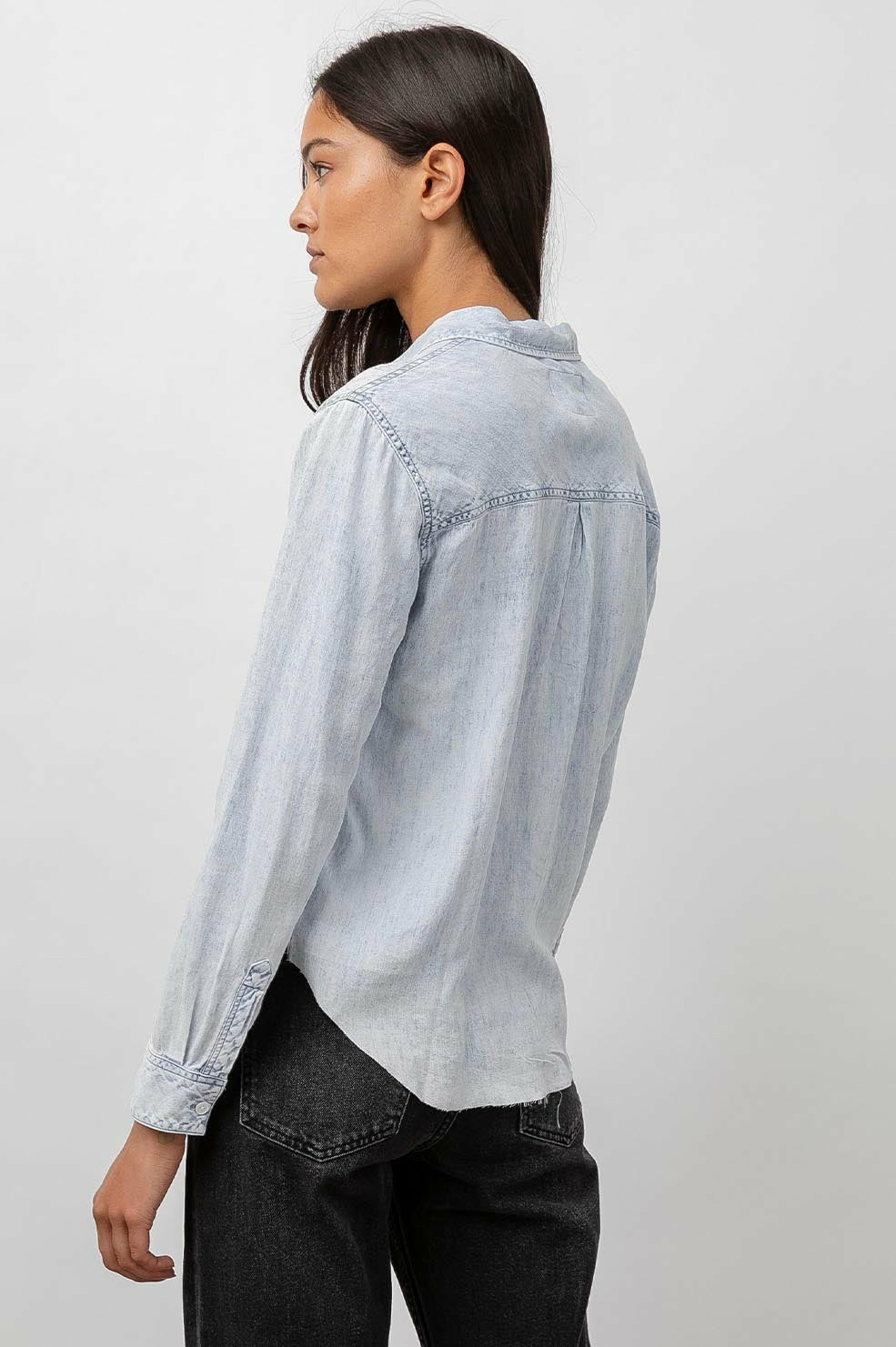 INGRID RAW HEM SHIRT - LIGHT ACID WASH| Rails online