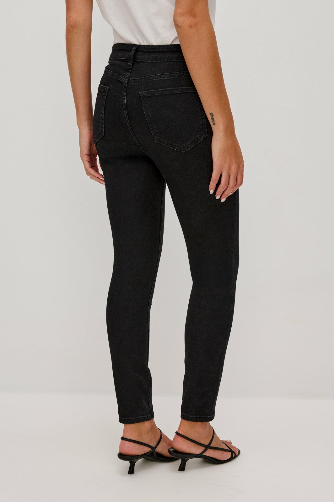 LARCHMONT SKINNY - HIGH RISE SKINNY - ONYX| Rails on sale