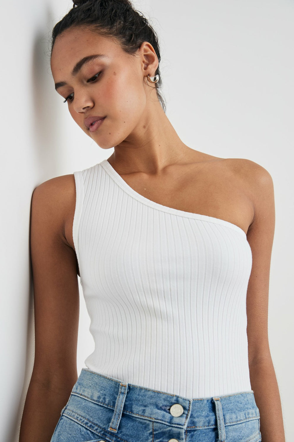 ESTI TOP - WHITE| Rails near me