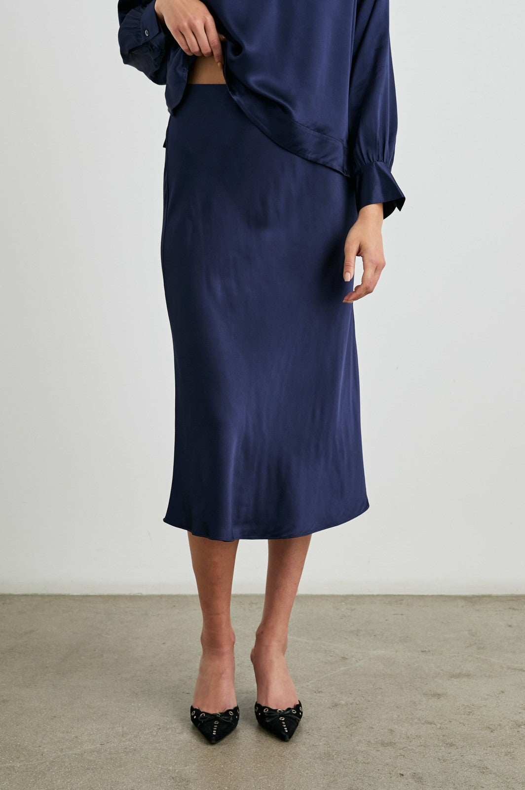 ANYA SKIRT - NAVY| Rails online
