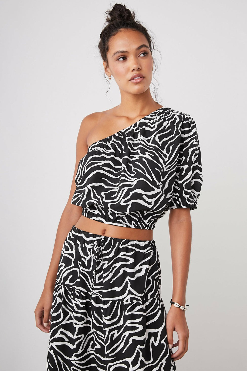 EVY TOP - CONTOUR LINES| Rails sale