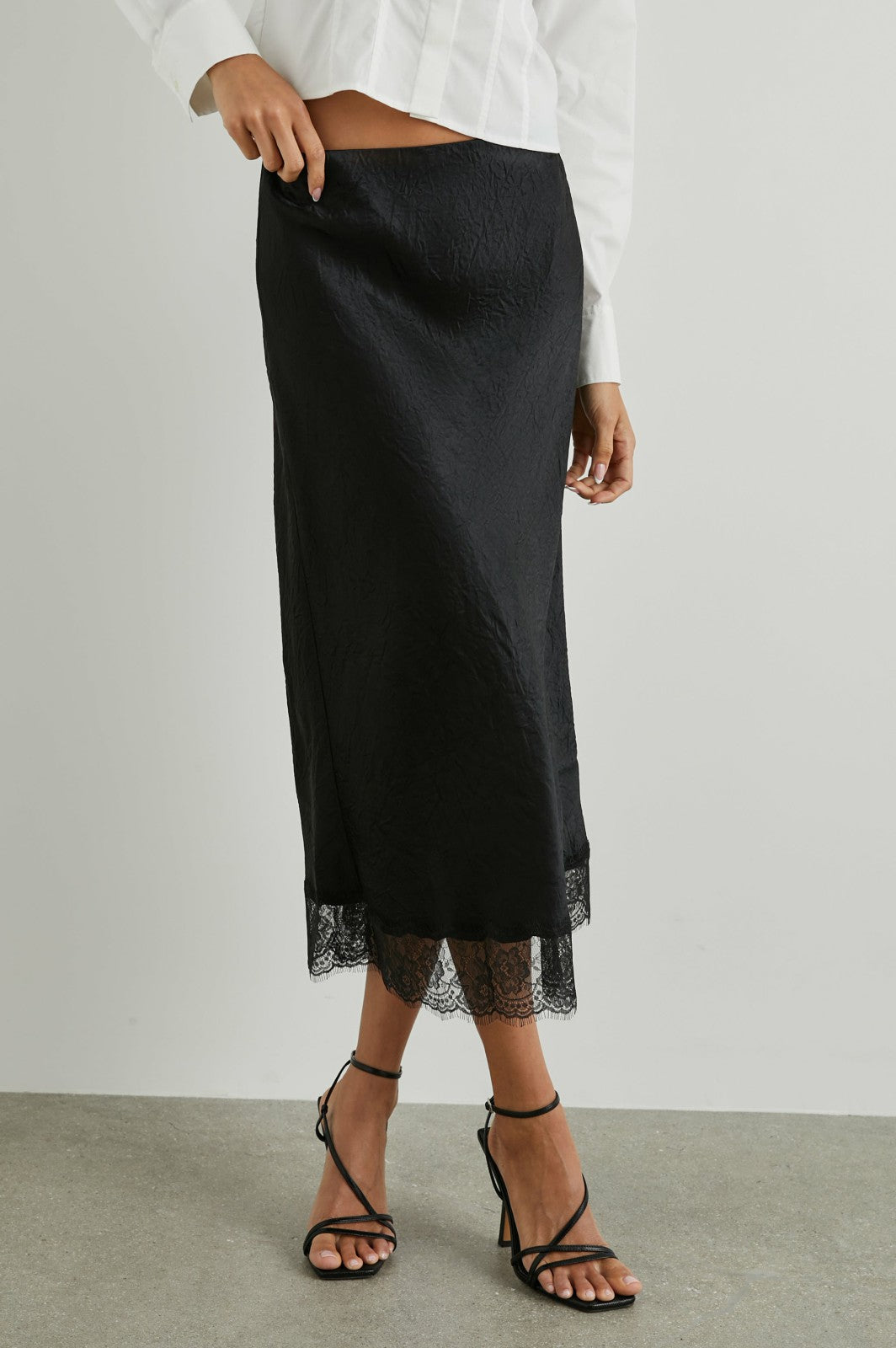 EBONY SKIRT - BLACK| Rails near me