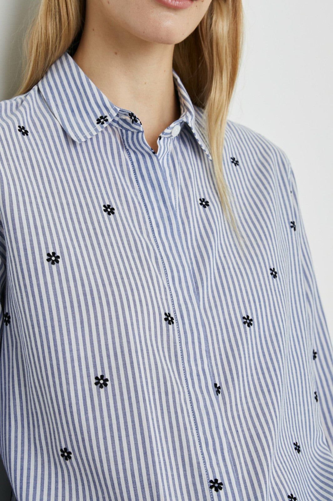 TAYLOR SHIRT - FLOCKED DAISIES| Rails for sale