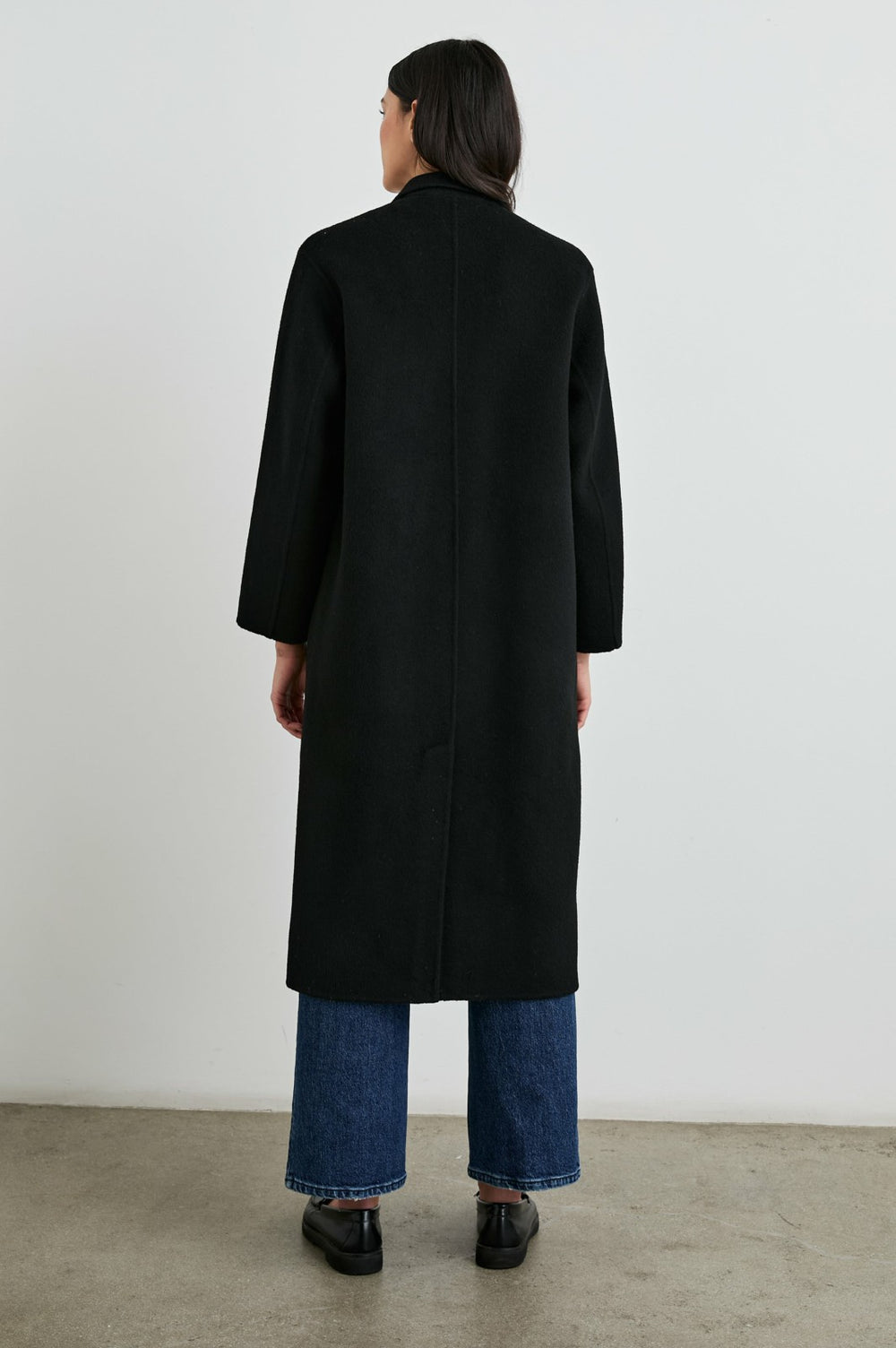 GALLERY COAT - BLACK| Rails near me