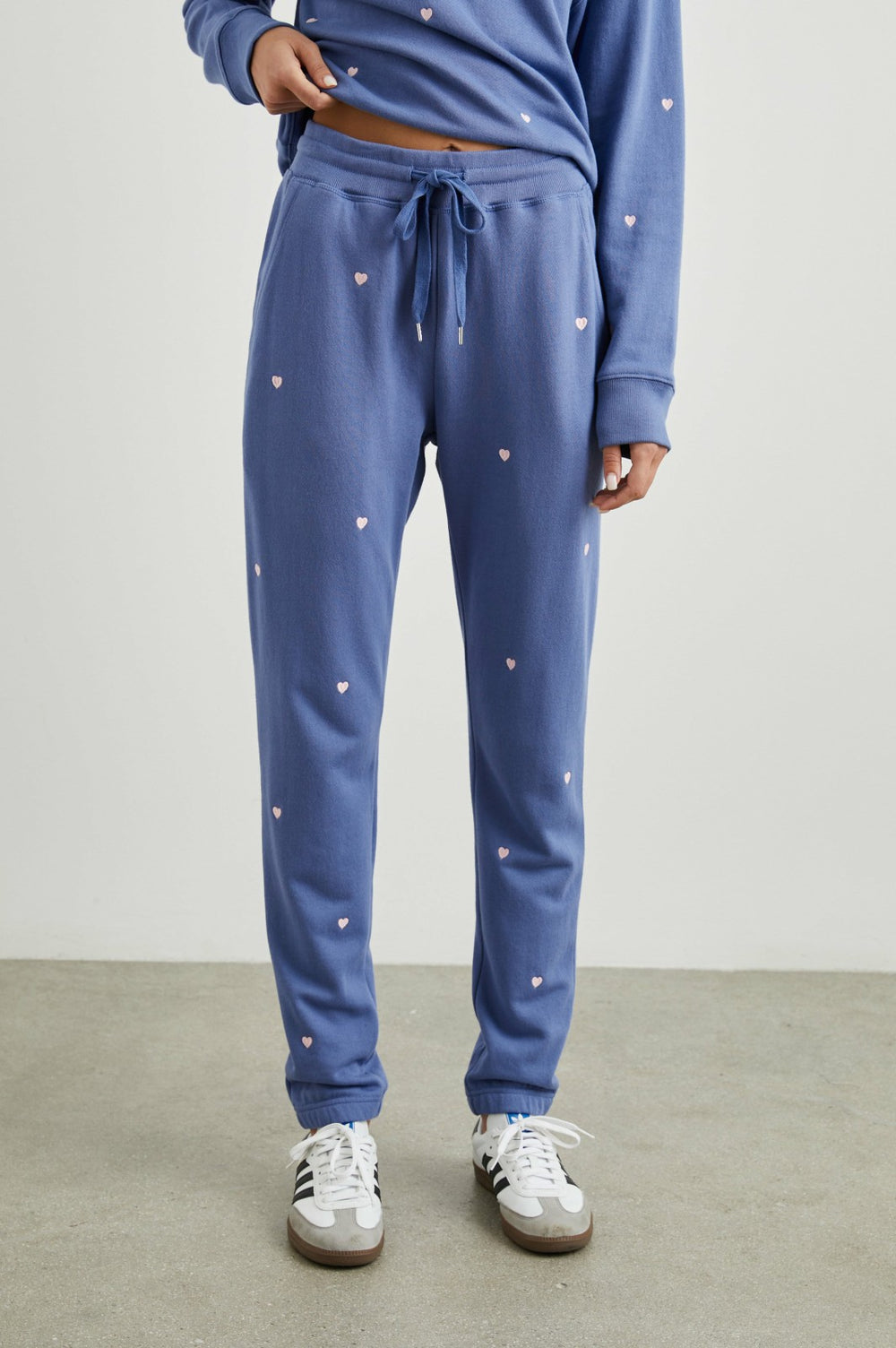 KINGSTON SWEATPANT - PINK PERIWINKLE HEARTS EMBROIDERY| Rails sale