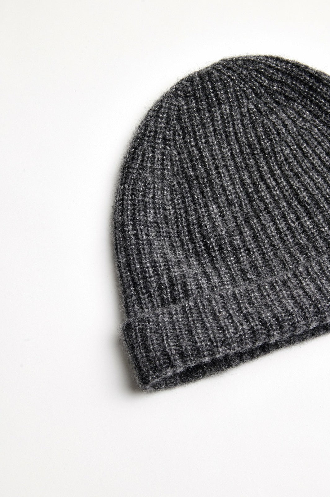 AUTUMN CASHMERE SILK KNIT HAT - THUNDER| Rails near me