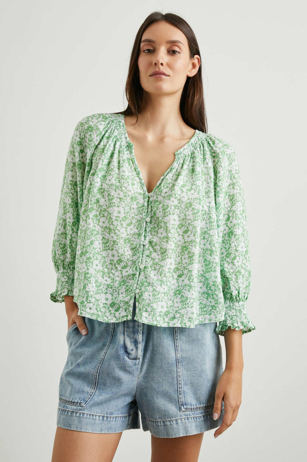 MARIAH TOP - GREEN TEXTURE FLORAL| Rails outlet