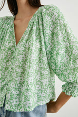 MARIAH TOP - GREEN TEXTURE FLORAL| Rails outlet