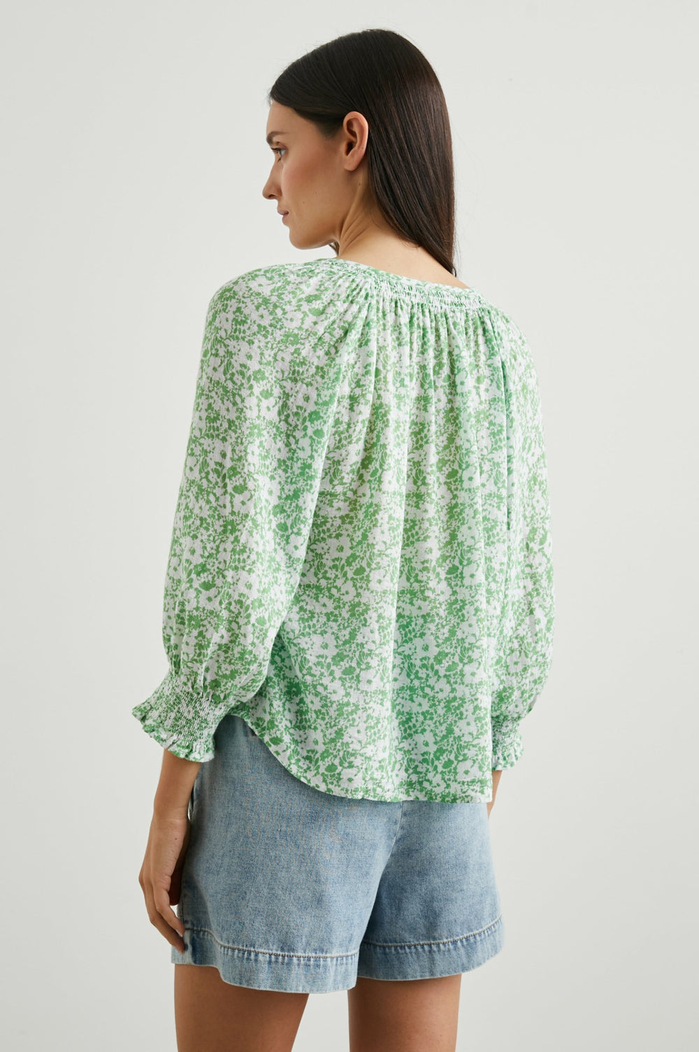 MARIAH TOP - GREEN TEXTURE FLORAL| Rails outlet