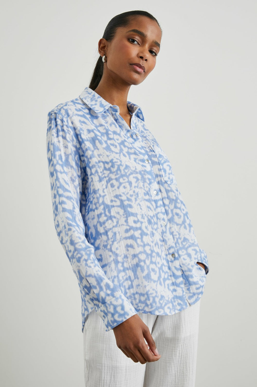 ELLIS SHIRT - BLUE DIFFUSED CHEETAH| Rails online