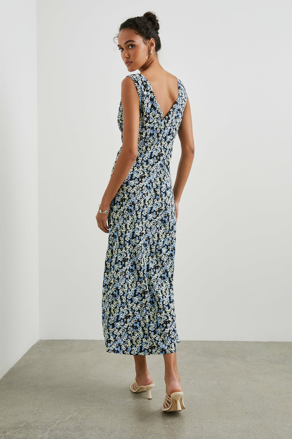 AUDRINA DRESS - MIDNIGHT MEADOW FLORAL| Rails discount