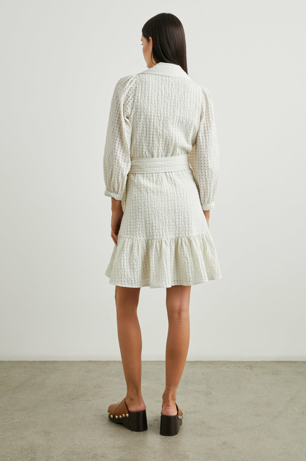 KIARA DRESS - IVORY SEERSUCKER| Rails outlet