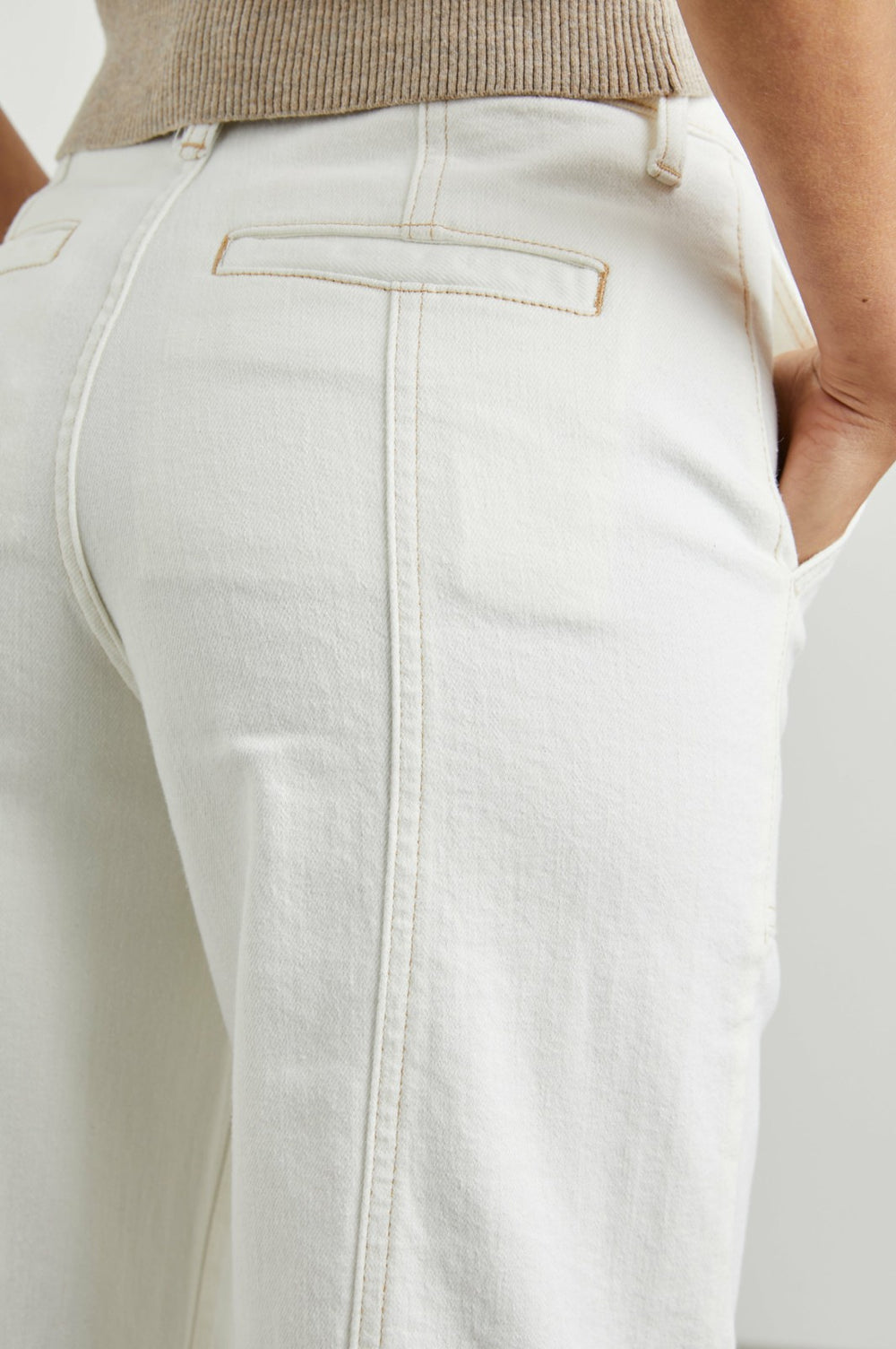 GETTY CROP UTILITY WIDE LEG - VINTAGE ECRU CONTRAST STITCH| Rails US