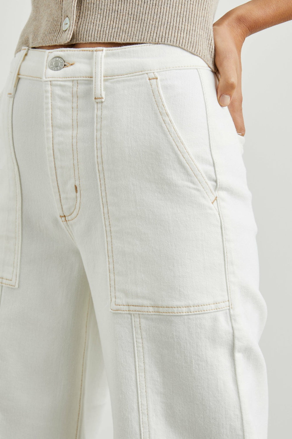 GETTY CROP UTILITY WIDE LEG - VINTAGE ECRU CONTRAST STITCH| Rails US