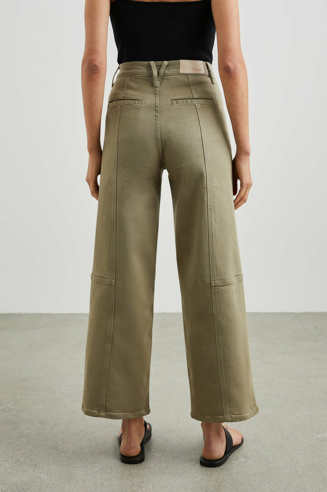 GETTY CROP UTILITY WIDE LEG - WASHED OLIVE| Rails outlet