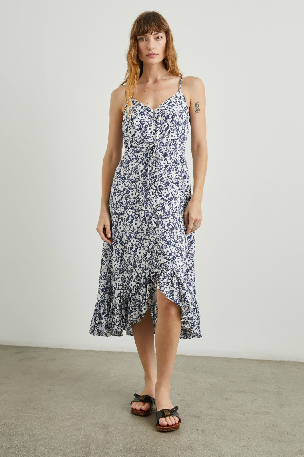 FRIDA DRESS - NAVY WHITE TEXTURE FLORAL| Rails outlet