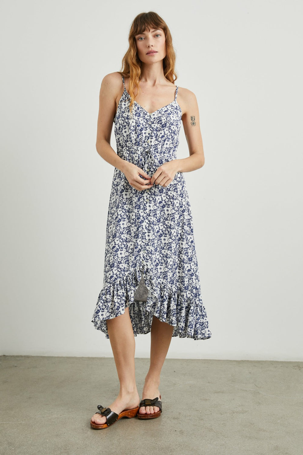 FRIDA DRESS - NAVY WHITE TEXTURE FLORAL| Rails outlet