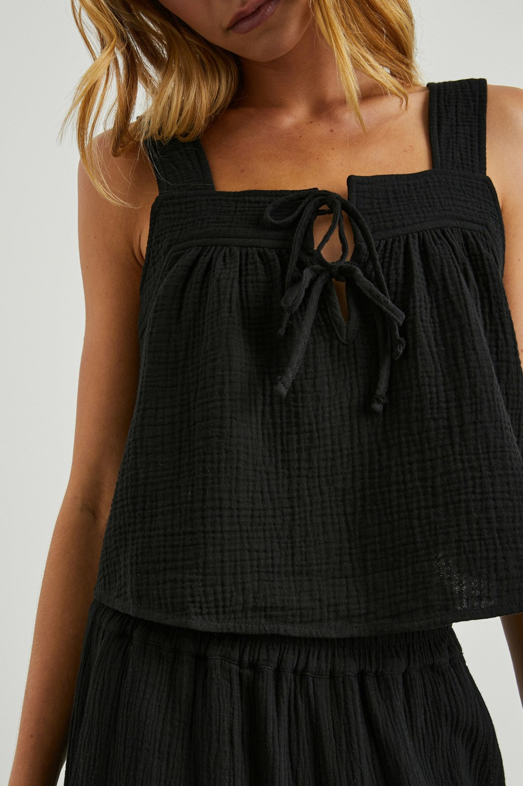 ENYA TOP - BLACK GAUZE| Rails discount