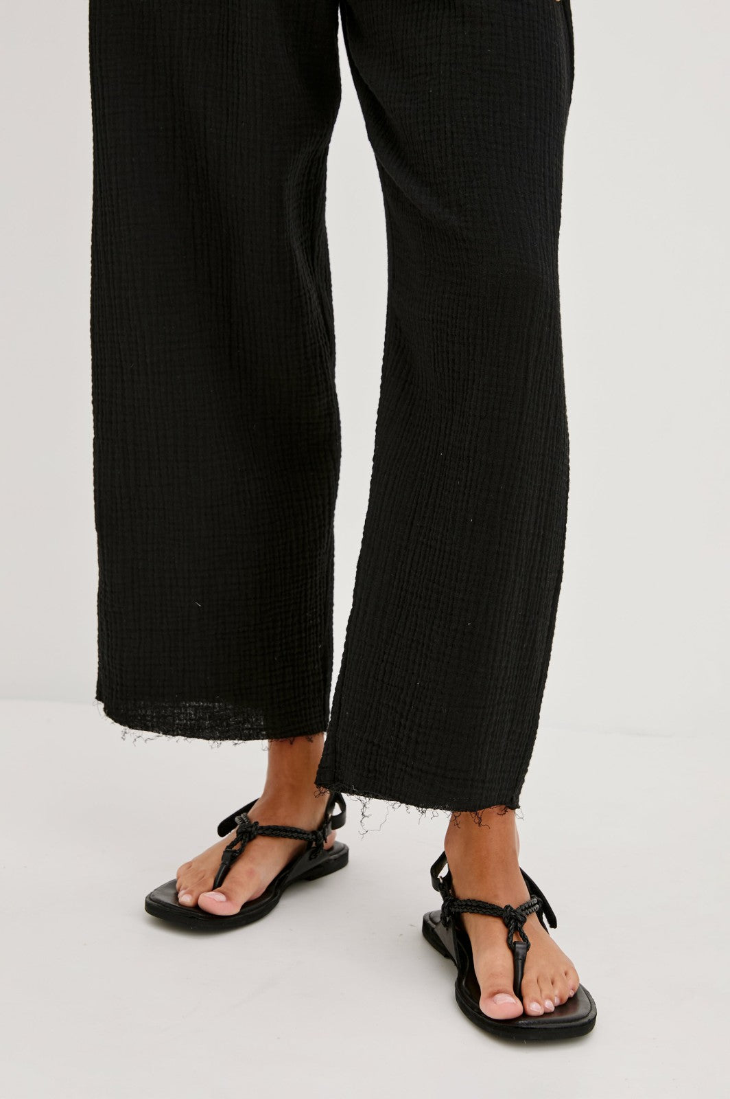 LEON CROP PANT - BLACK GAUZE| Rails on sale