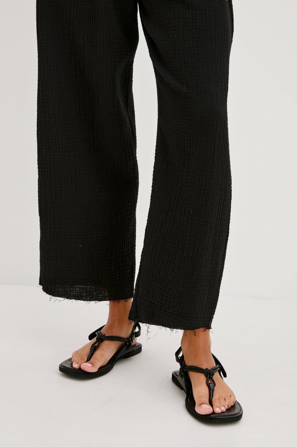 LEON CROP PANT - BLACK GAUZE| Rails on sale