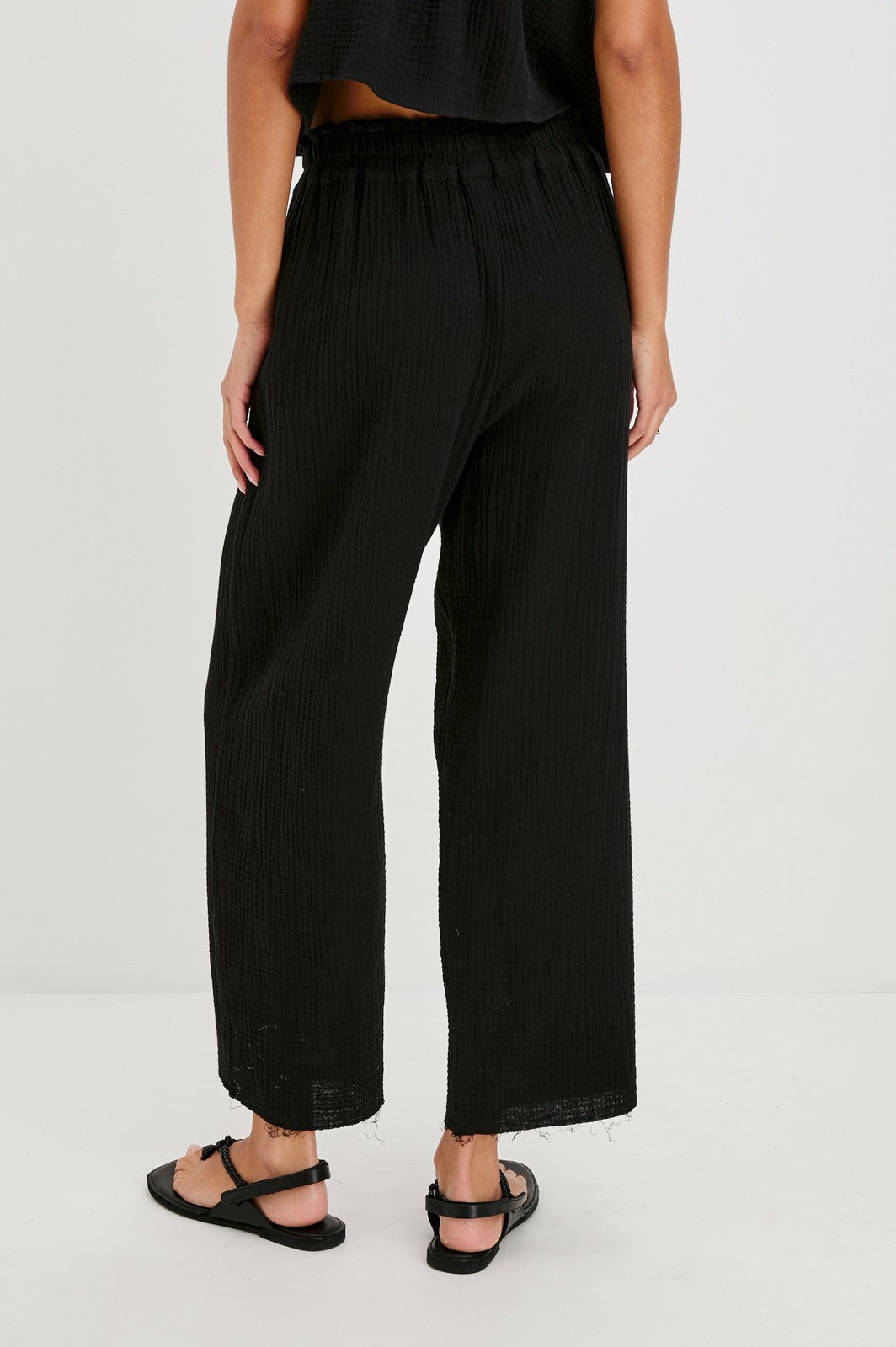 LEON CROP PANT - BLACK GAUZE| Rails on sale