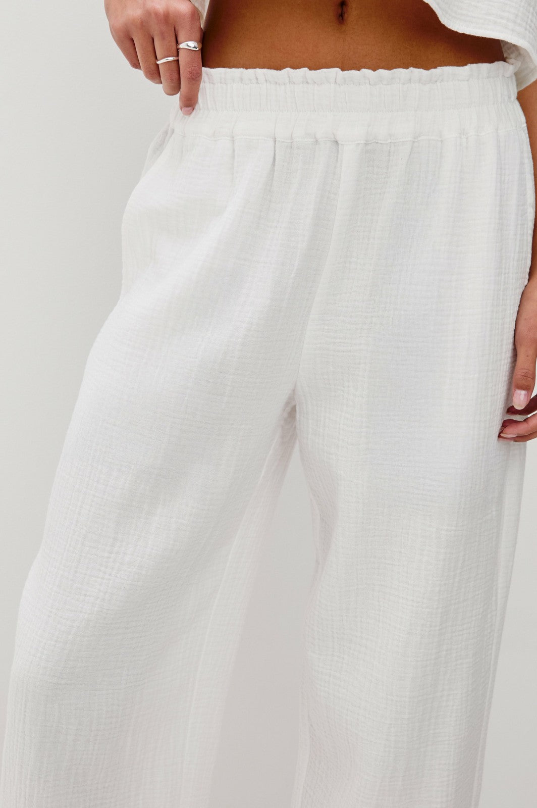 LEON CROP PANT - WHITE| Rails near me