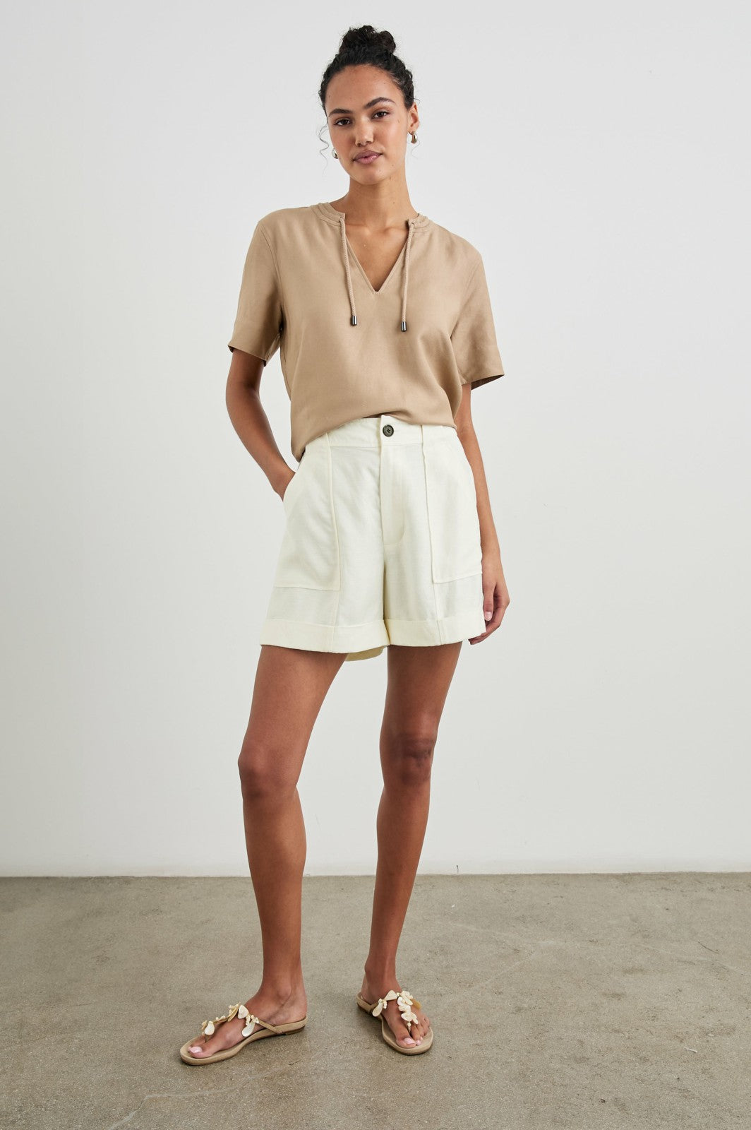 MARYAM SHORT - LOTUS| Rails sale