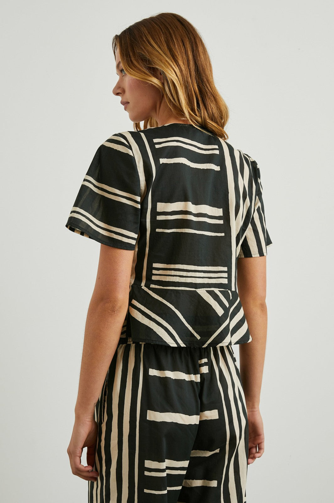 TIA TOP - ISLAND STRIPE| Rails near me