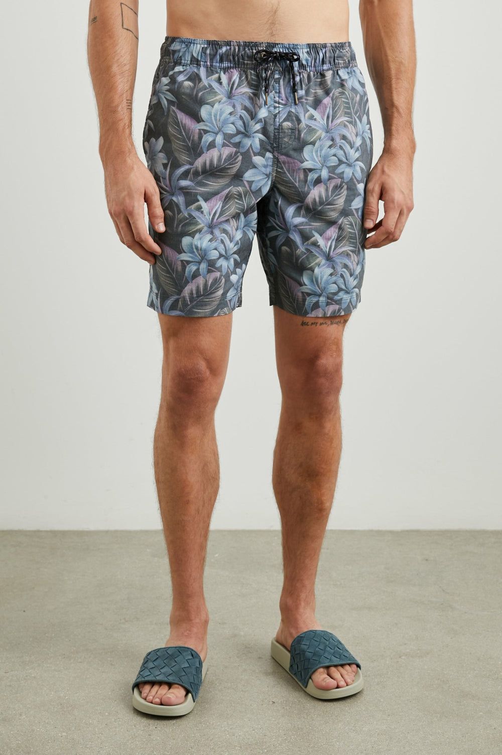 KIAN SWIM SHORT - JUNGLE GARDEN MIDNIGHT| Rails on sale