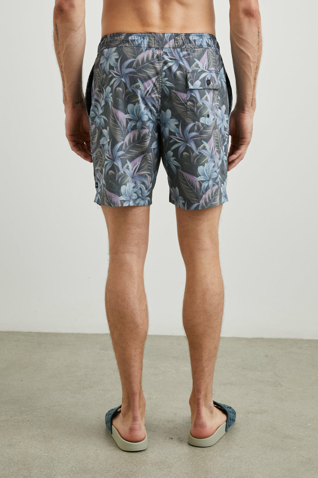 KIAN SWIM SHORT - JUNGLE GARDEN MIDNIGHT| Rails on sale