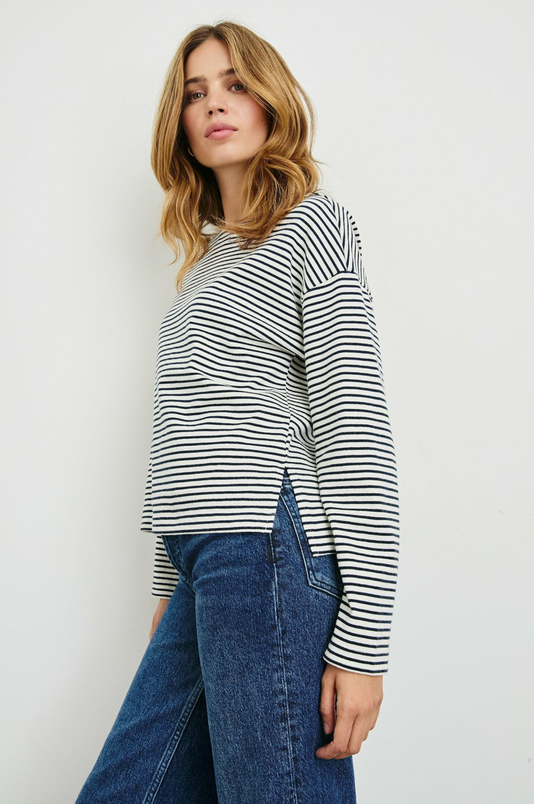MACY TOP - IVORY NAVY MICRO STRIPE| Rails online