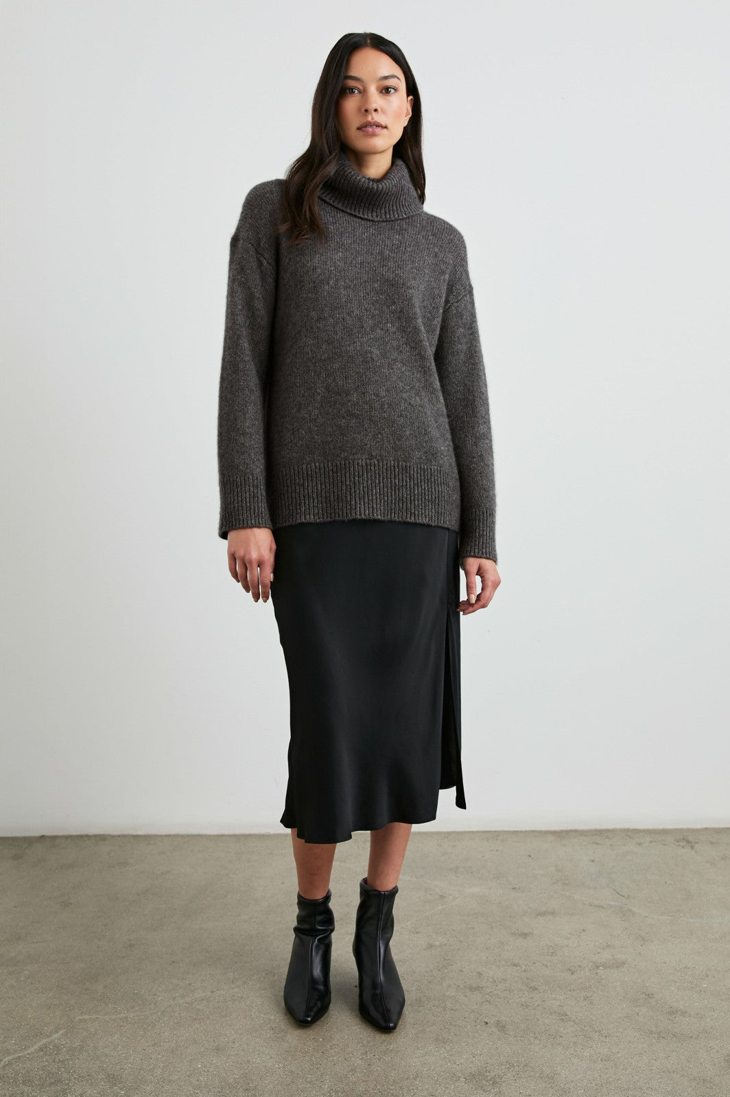 NADINE SWEATER - THUNDER| Rails online