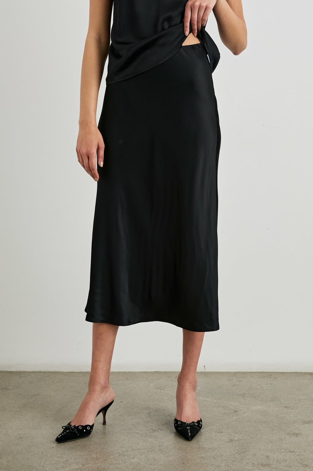ANYA SKIRT - BLACK| Rails near me