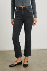SUNSET CROP SLIM FARE - BLACK PEARL| Rails near me