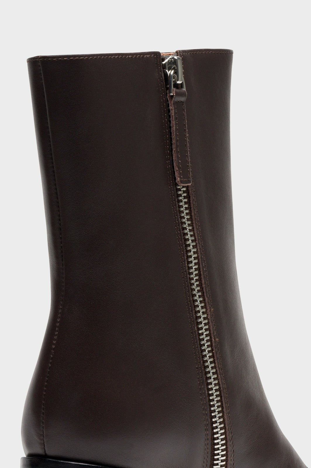 INTENTIONALLY BLANK CONTOUR BOOT - ESPRESSO| Rails near me