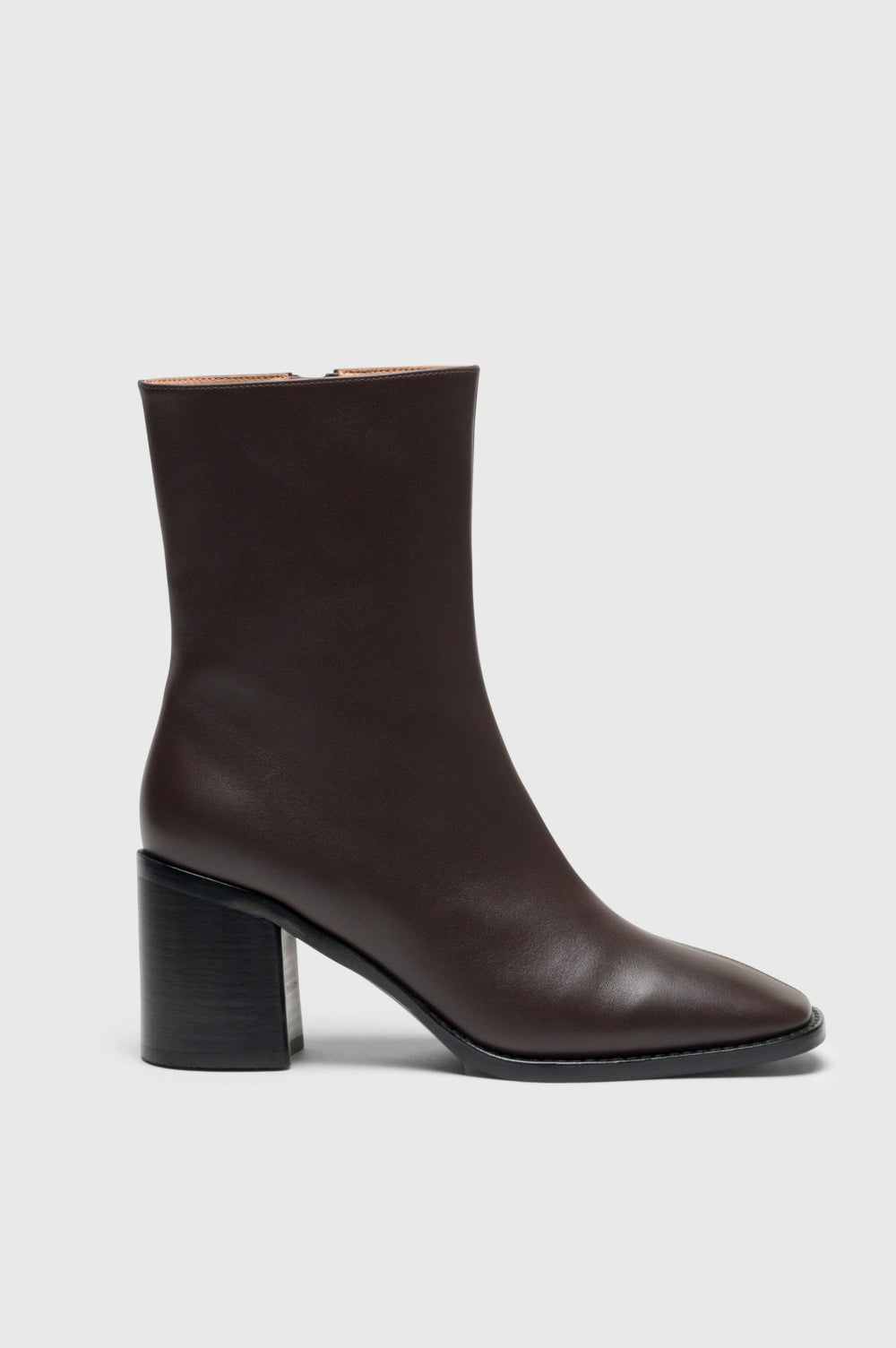 INTENTIONALLY BLANK CONTOUR BOOT - ESPRESSO| Rails near me
