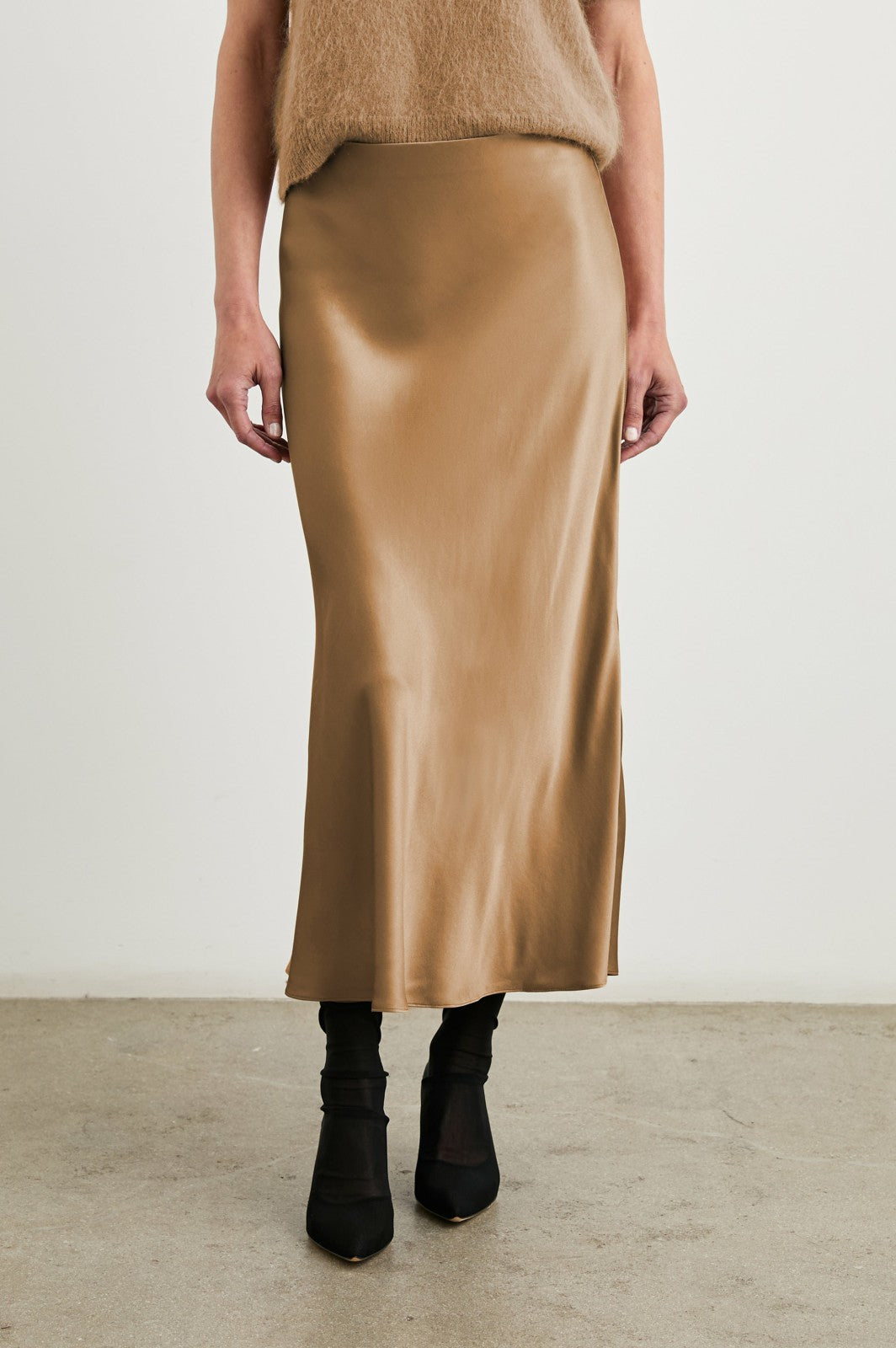 ANYA SKIRT - CAMEL| Rails online