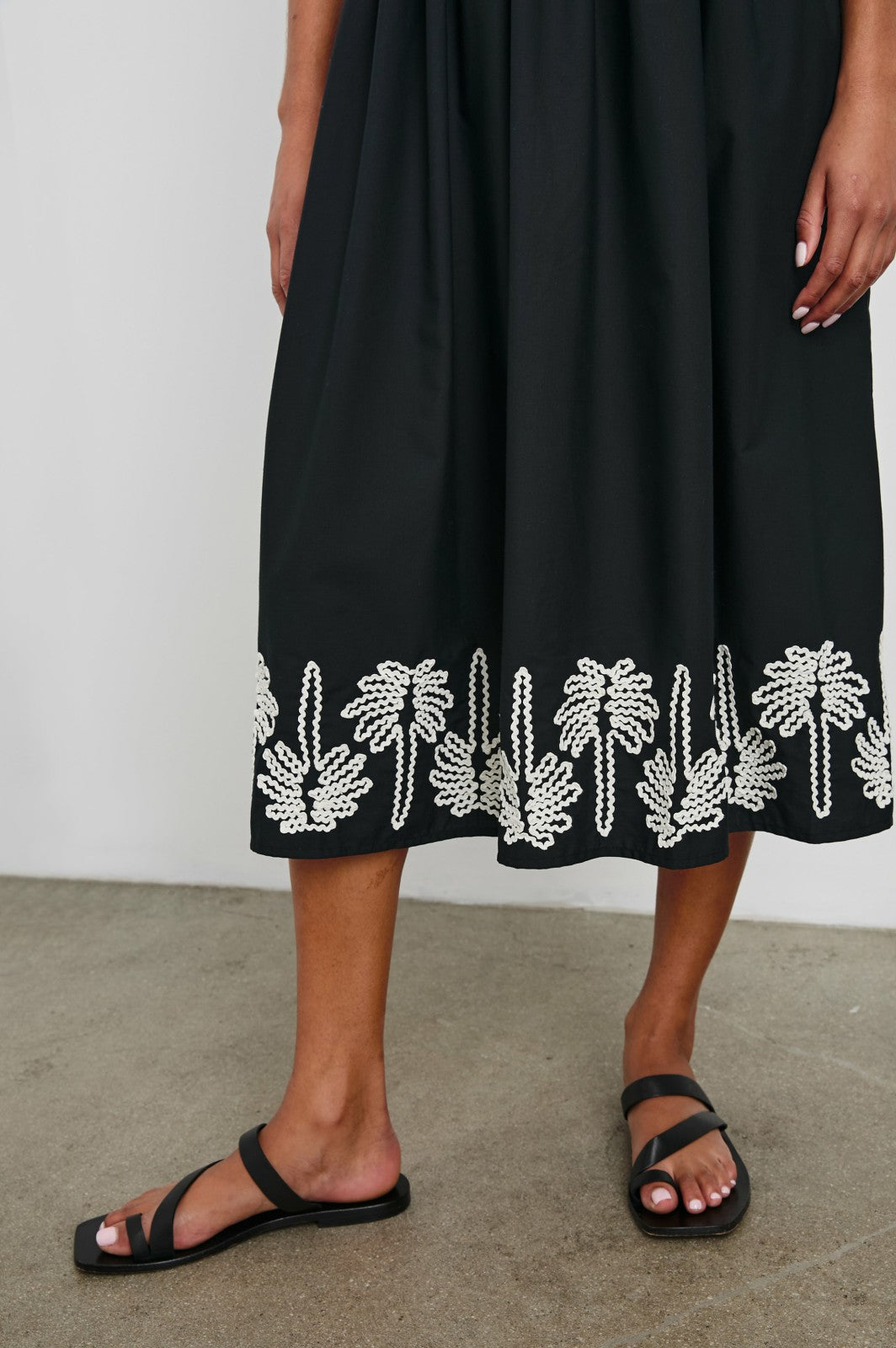 BAJA DRESS - BLACK IVORY PALM TREES| Rails on sale
