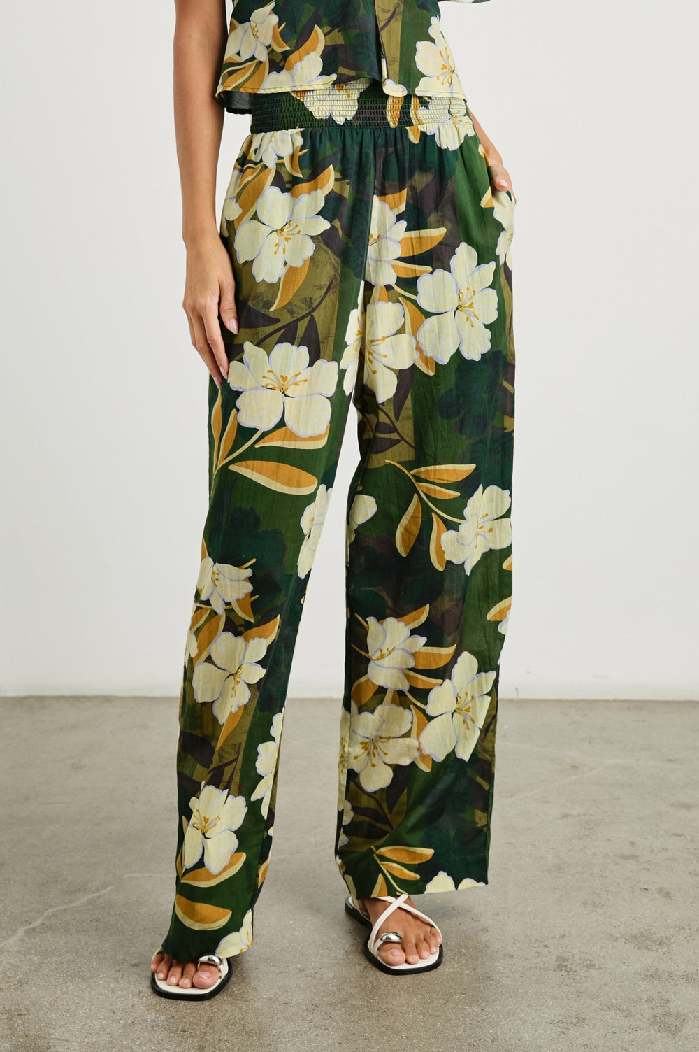 BRENDON PANT - PLUMERIAS| Rails on sale