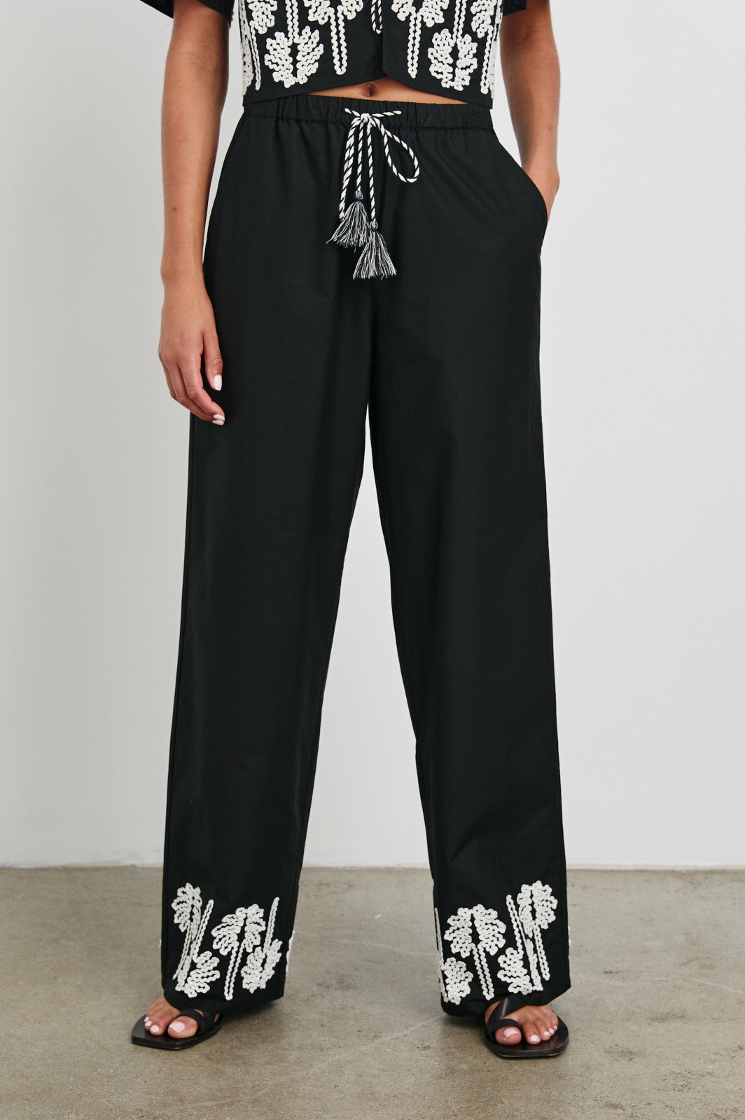 EMMIE PANT - BLACK IVORY PALM TREES| Rails on sale