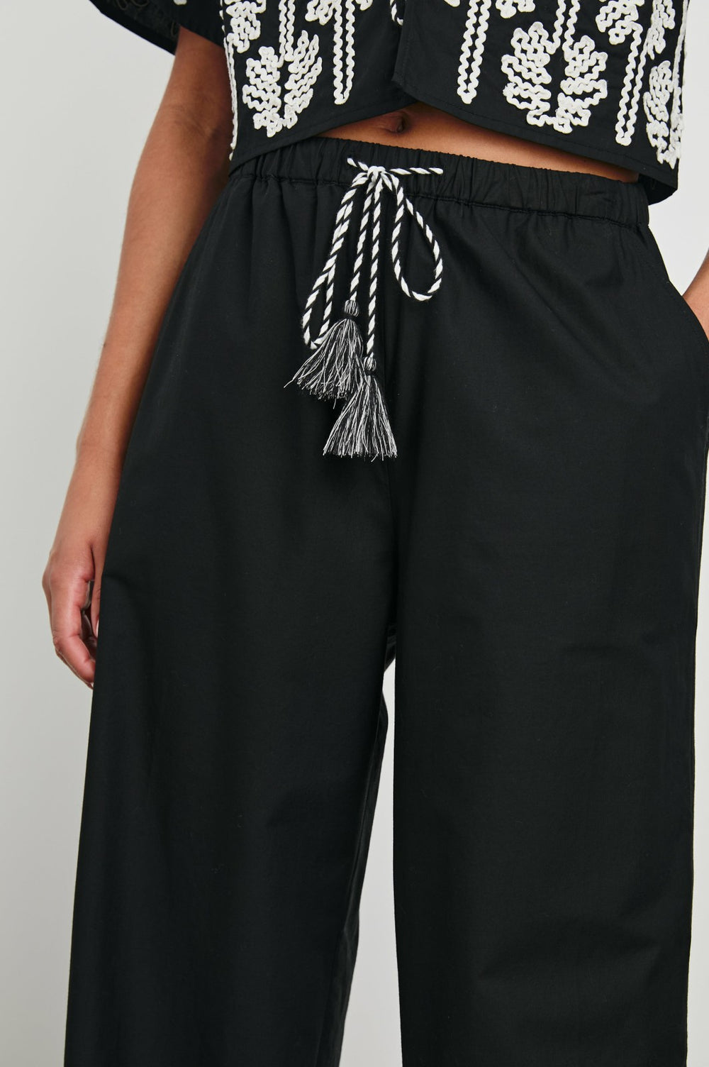 EMMIE PANT - BLACK IVORY PALM TREES| Rails on sale