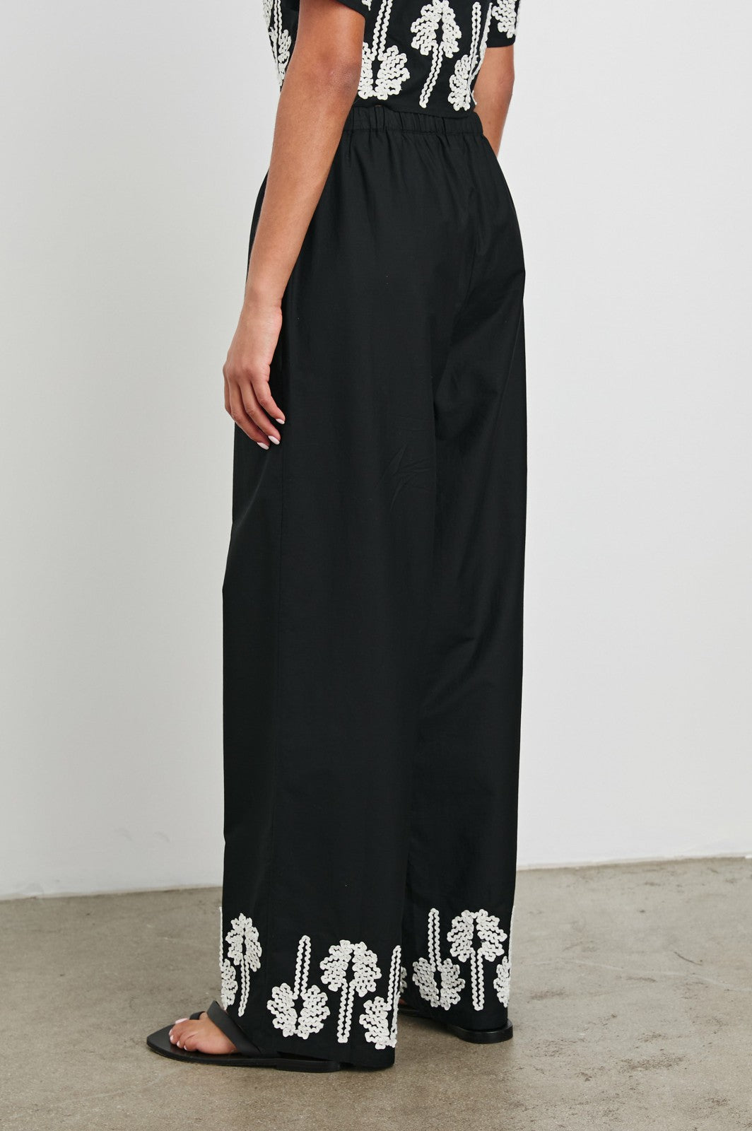 EMMIE PANT - BLACK IVORY PALM TREES| Rails on sale