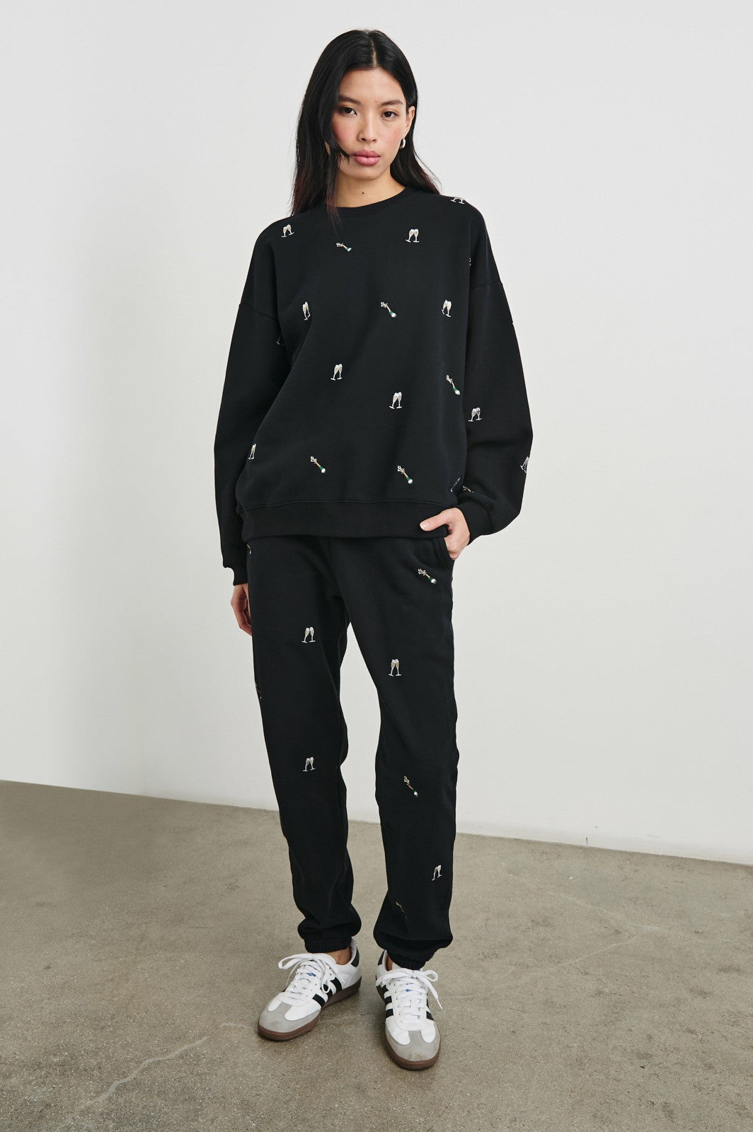 KINGSTON SWEATPANT - BLACK CHAMPAGNE EMBROIDERY| Rails outlet