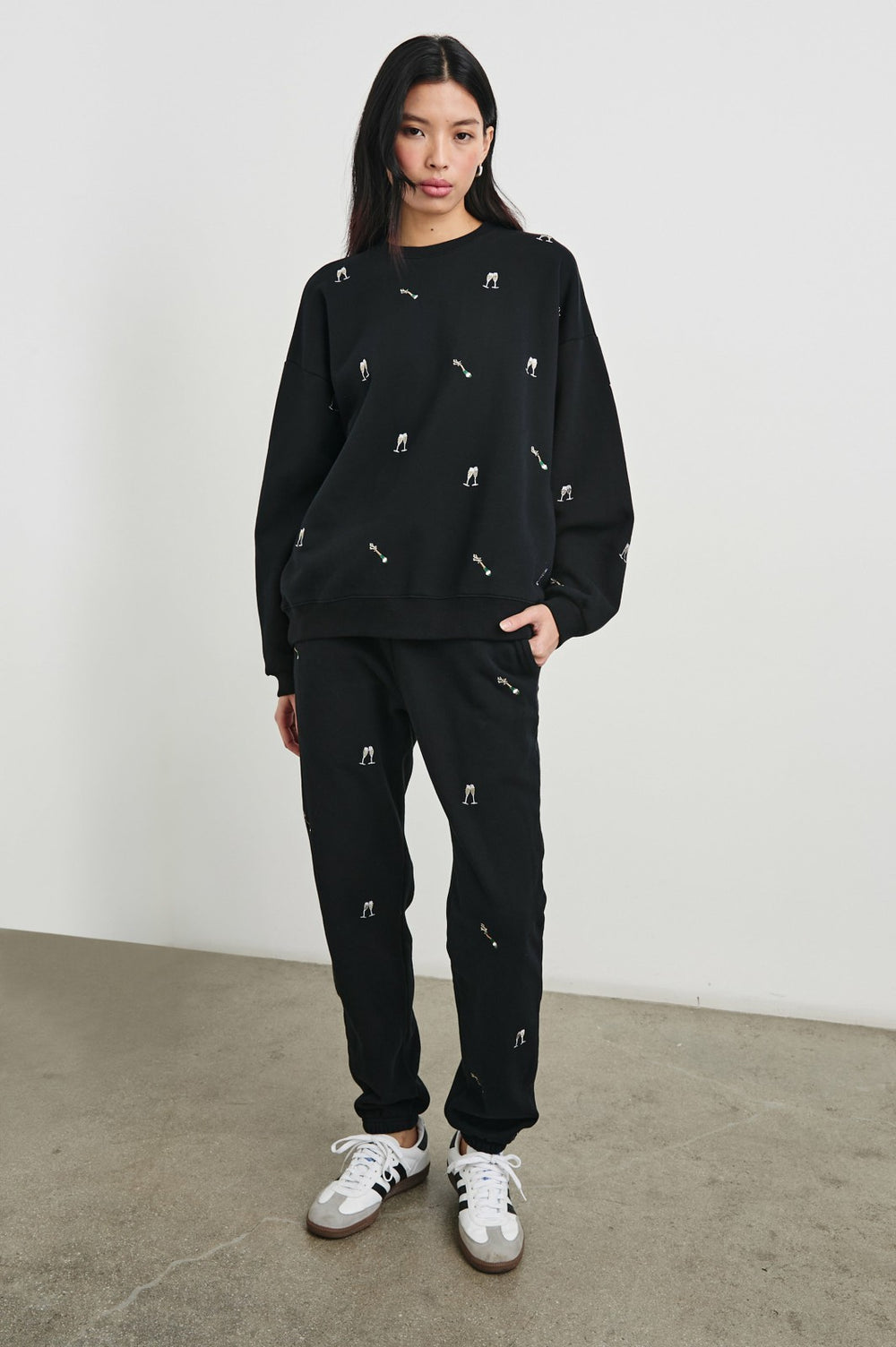 KINGSTON SWEATPANT - BLACK CHAMPAGNE EMBROIDERY| Rails outlet