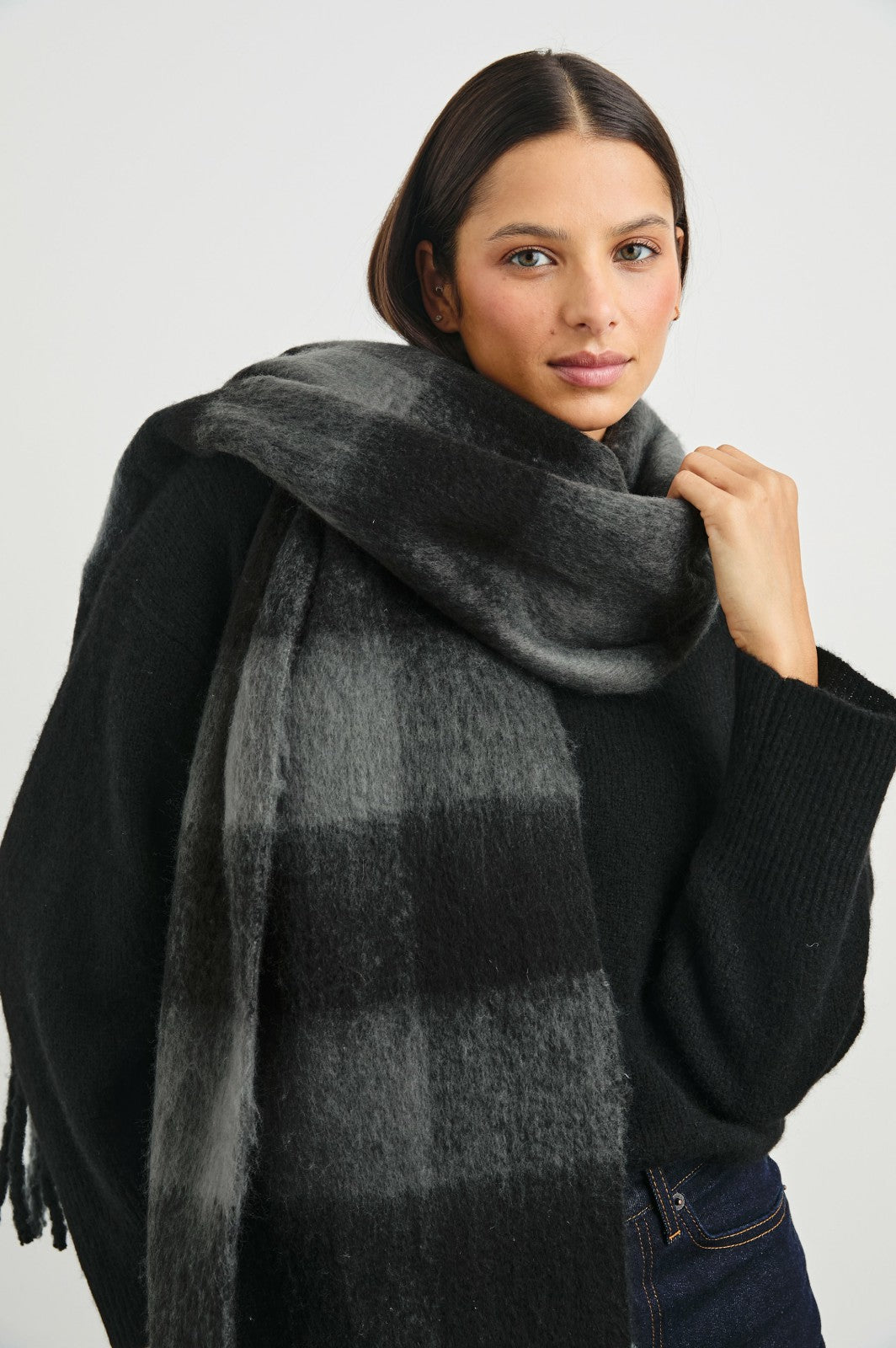 OSLO SCARF - CHARCOAL BLACK| Rails near me