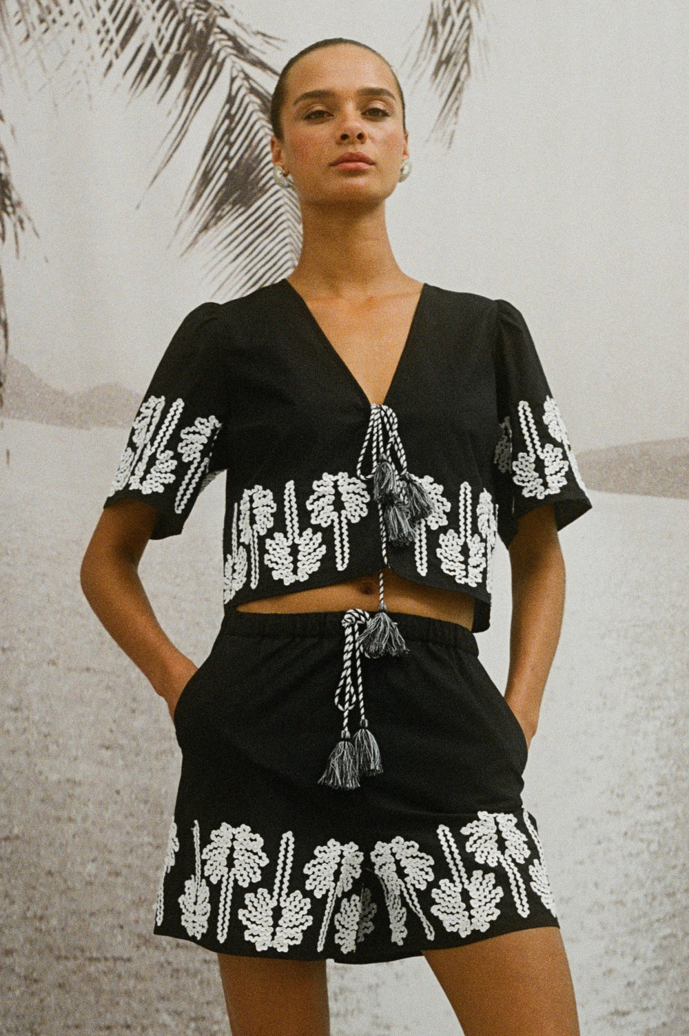 PARI TOP - BLACK IVORY PALM TREES| Rails sale